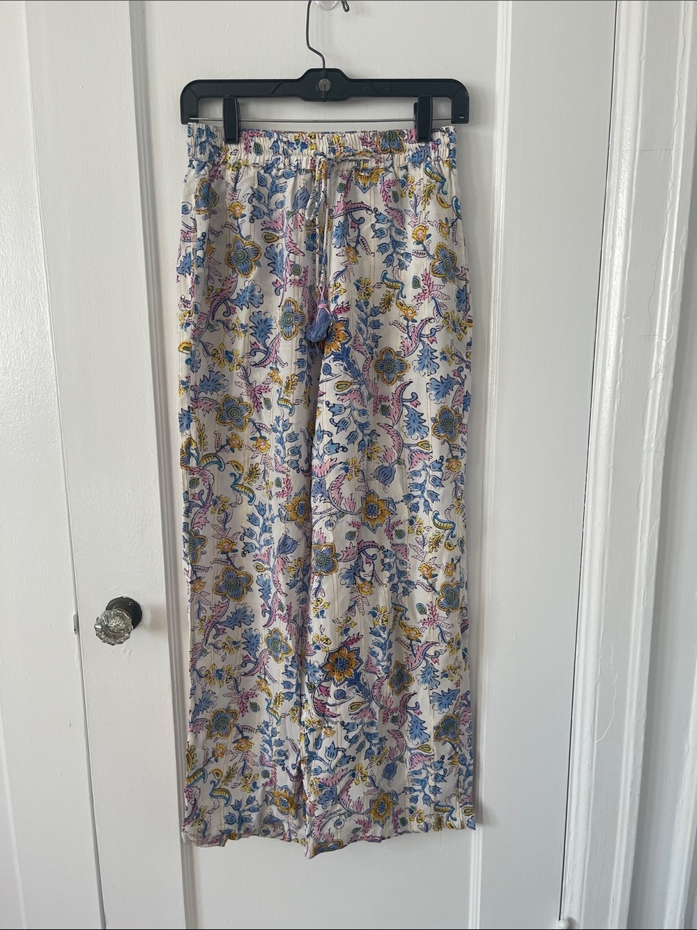 HEMANT & NANDITA Vans White Floral Paisley Gold Metallic Wide Leg Pants - Picture 5 of 12
